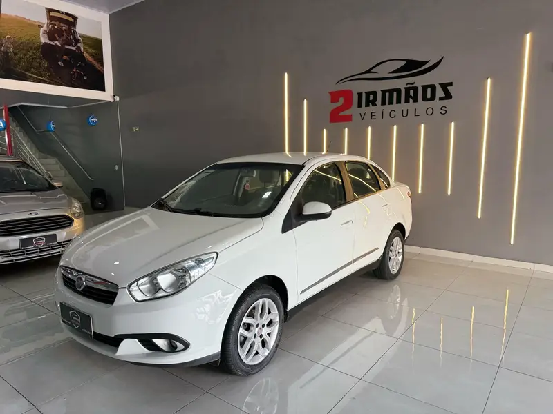 Fiat Grand Siena Essence 1.6 16V Dualogic (Flex)