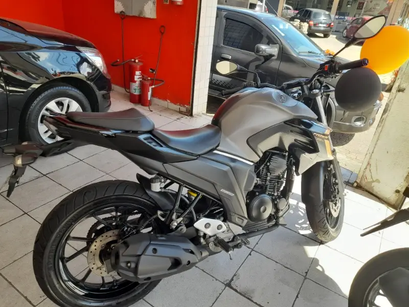 Yamaha Fazer FZ25 ABS