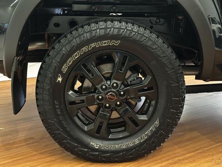 Frontier Pro-4X 2.3 Turbo 4x4