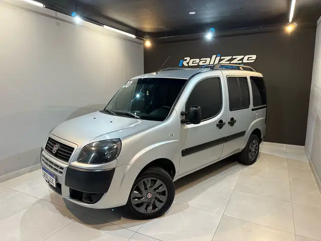 Carro Fiat Doblò 2020 Essence 1.8 16V (Flex)
