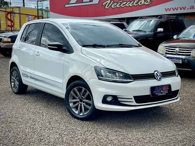 Carro Volkswagen Fox 2019 1.6 MSI Connect (Flex)