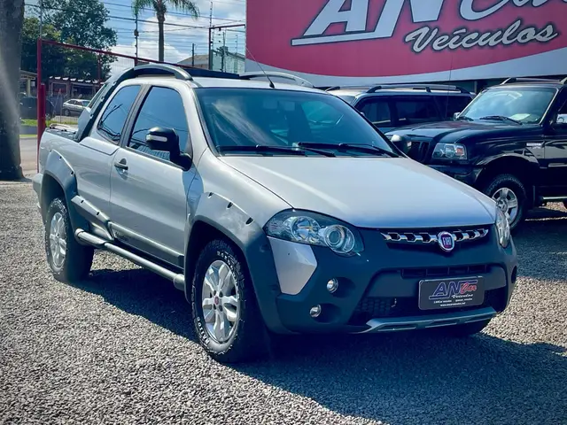 Carro Fiat Strada 2013 Adventure 1.8 16V (Flex) (Cabine Dupla)
