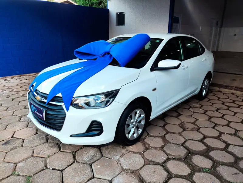 Chevrolet Onix Plus LT 1.0