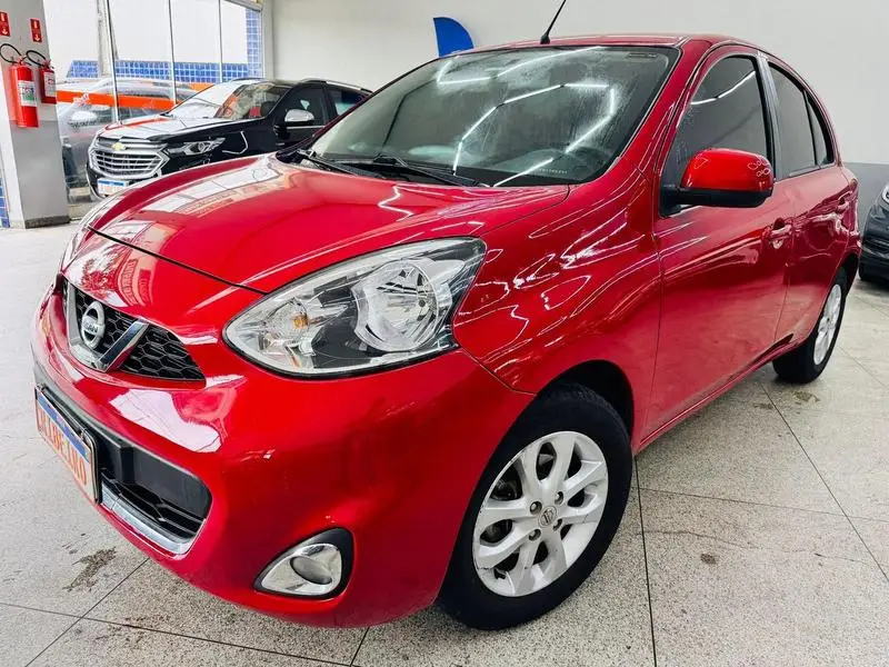 Nissan March 1.6 16V SV (Flex)