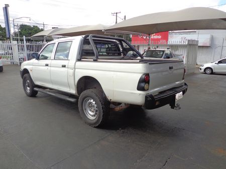 S10 Cabine Dupla S10 Luxe 4x4 2.5 (Cab Dupla)