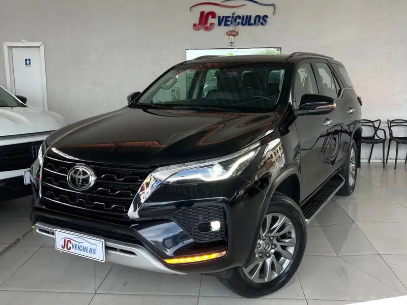 Toyota SW4 2.8 TDI SRX 7L 4x4 (Aut) (Diesel)