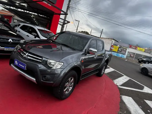 Carro Mitsubishi L200 Triton Sport 2012 HPE 4x4 3.2 DI-D (Aut)