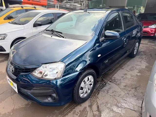 Carro Toyota Etios 2018 XS 1.5 (Flex)