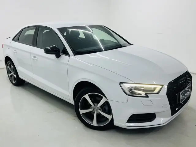 Carro Audi A3 2017 1.4 TFSI Ambiente Tiptronic (Flex)