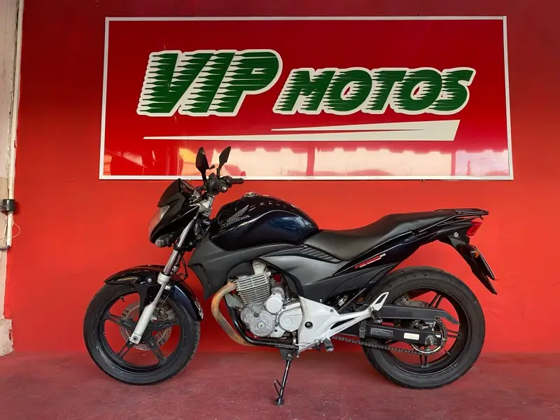 Honda CB 300R Edição Especial