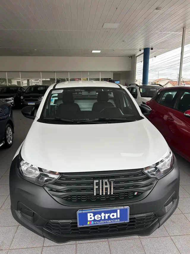 Carro Fiat Strada 2024 Endurance 1.3 Flex 8V CS