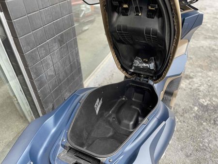 PCX 160 DLX ABS