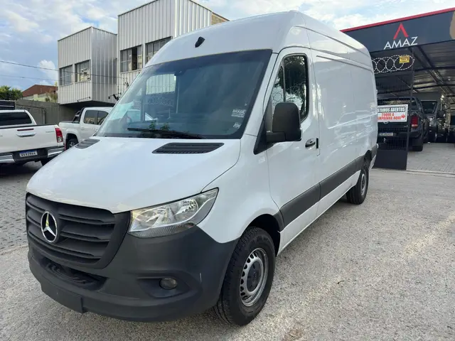 Carro Mercedes-Benz Sprinter 2024 417 Furgão L.T.A. Diesel (E6)