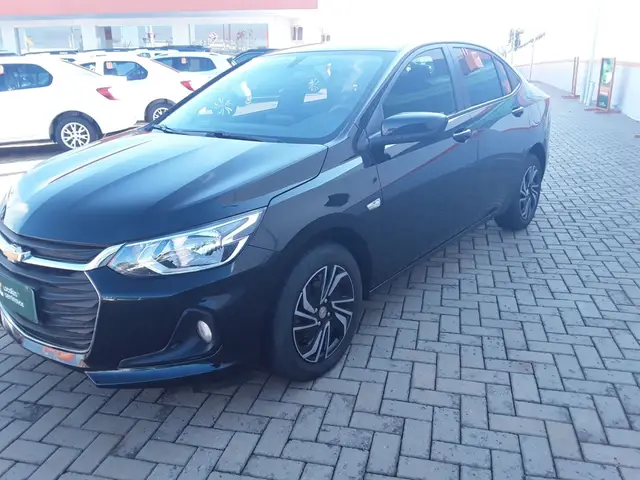 Carro Chevrolet Onix Plus 2024 LT 1.0