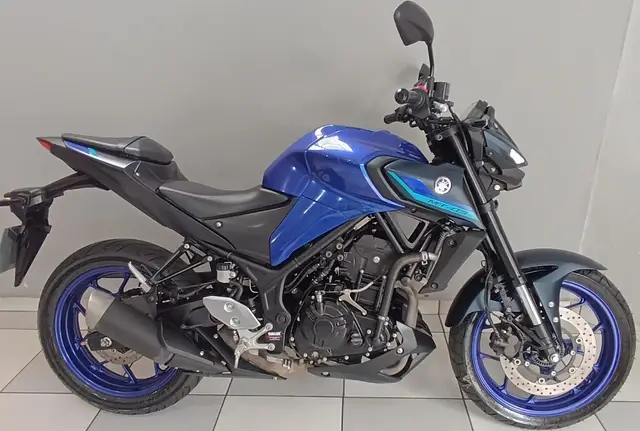 Carro Yamaha MT-03 2023 ABS