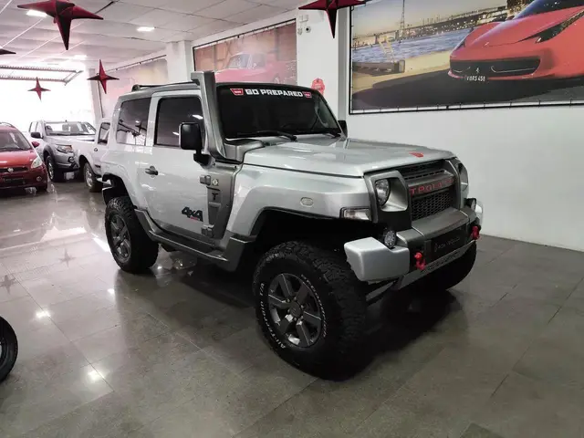 Carro Troller T4 2015 3.2 XLT Diesel