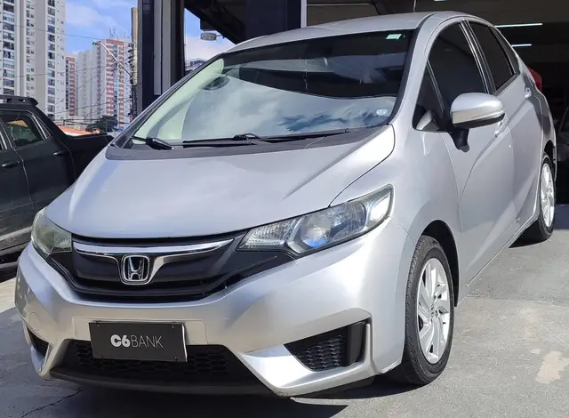Carro Honda Fit 2015 1.5 16v LX CVT (Flex)