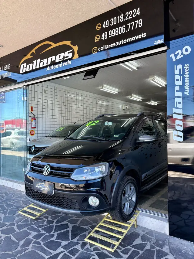 Carro Volkswagen CrossFox 2012 1.6 VHT (Flex)