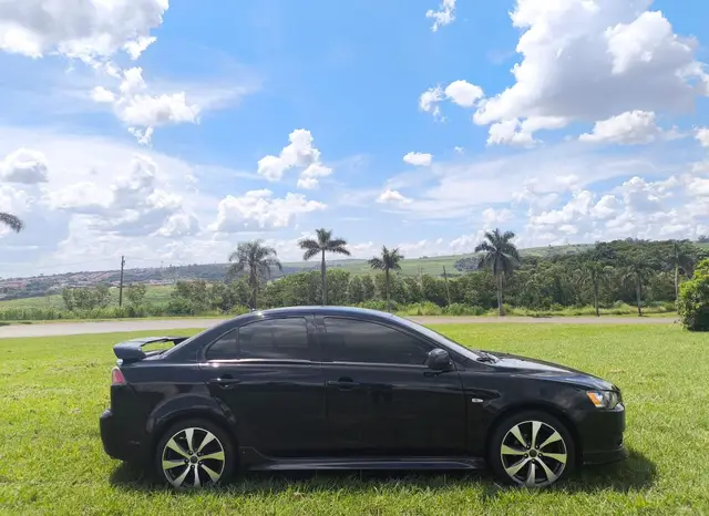 Carro Mitsubishi Lancer 2014 2.0 16V