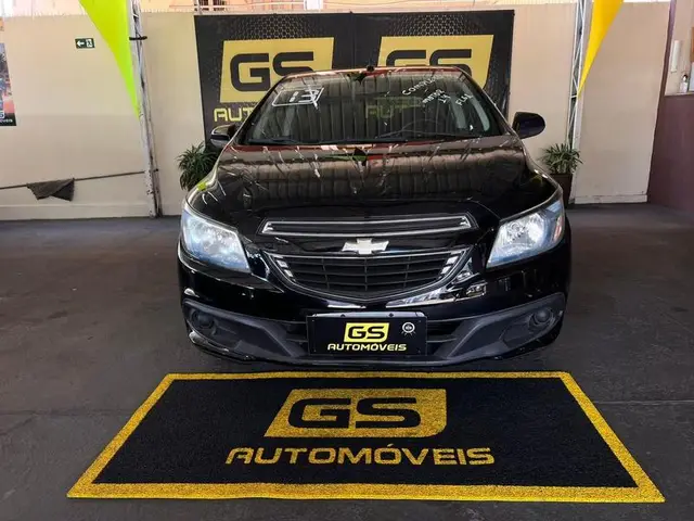 Carro Chevrolet Onix 2013 1.4 LT SPE/4