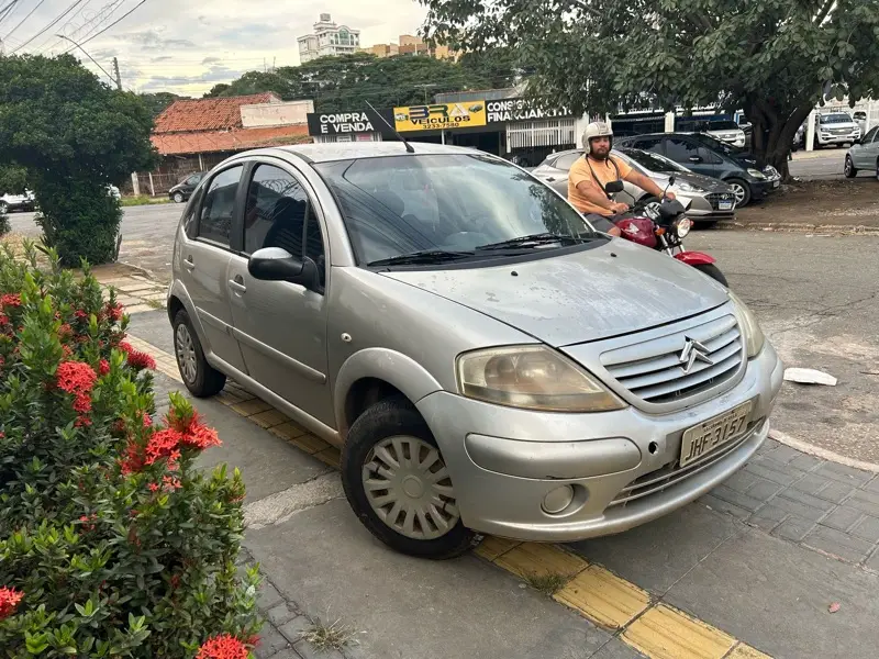 Citroën C3 GLX 1.4 8V (flex)