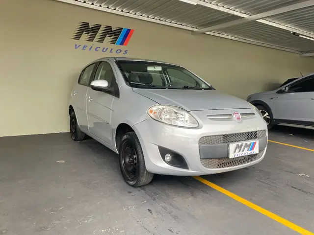 Carro Fiat Palio 2014 Attractive 1.0 8V (Flex)