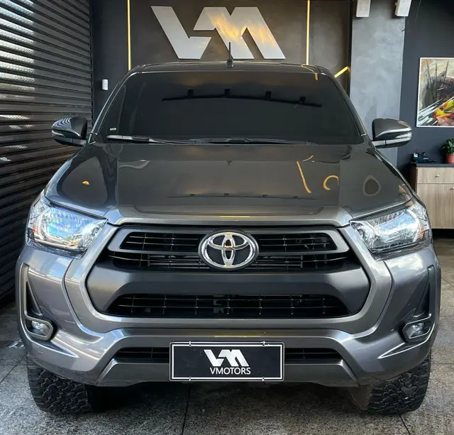 Carro Toyota Hilux Cabine Dupla 2024 SR 4x4 2.8 Diesel