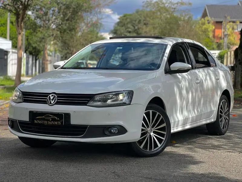 Volkswagen Jetta 2.0 TSI Highline DSG