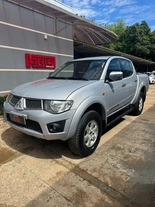 Carro Mitsubishi L200 Triton Sport 2012 HPE 4x4 3.2 DI-D (Aut)