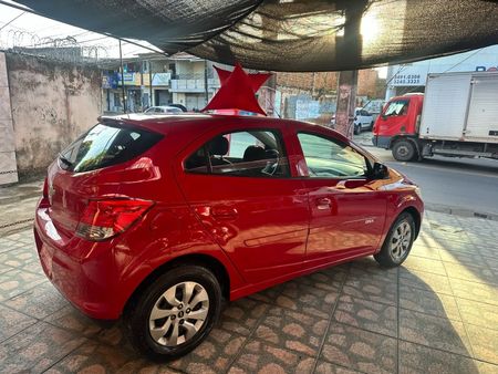 Onix 1.0 LT SPE/4