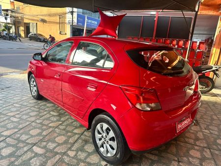 Onix 1.0 LT SPE/4