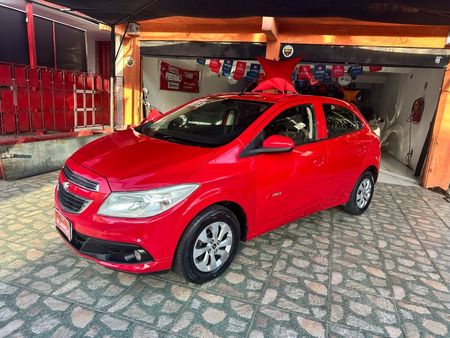 Onix 1.0 LT SPE/4