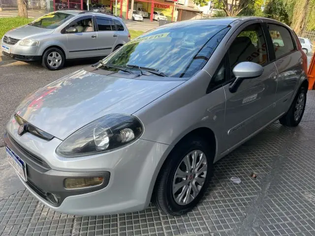 Fiat Punto Essence 1.6 16V (Flex)
