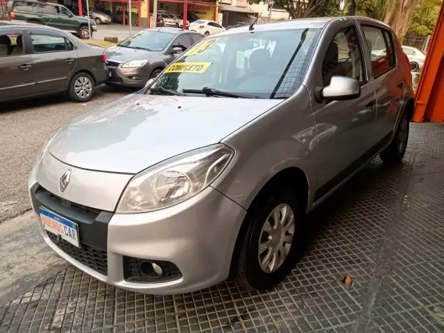 Renault Sandero Expression 1.0 16V (flex)