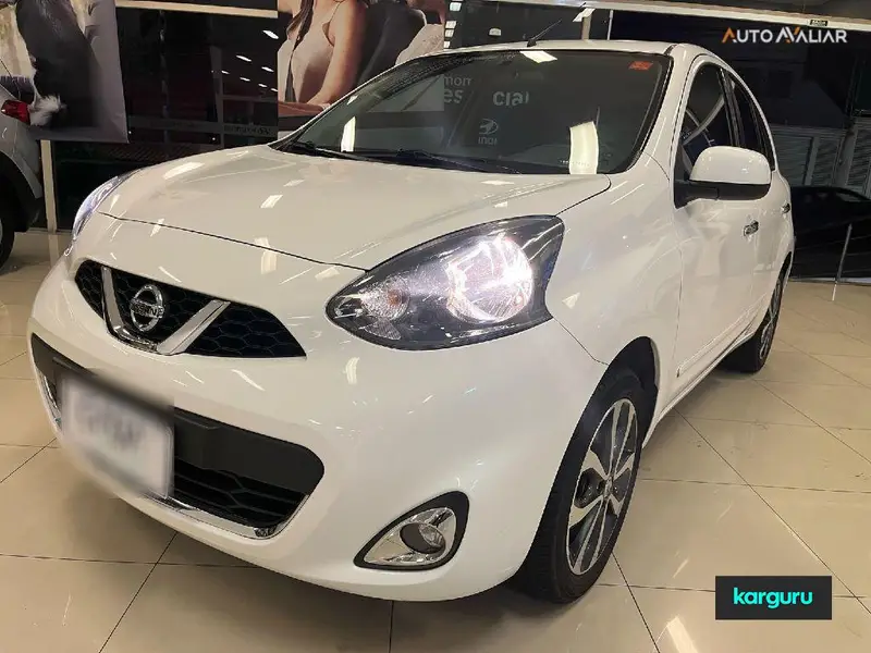Nissan March 1.6 16V SL (Flex)