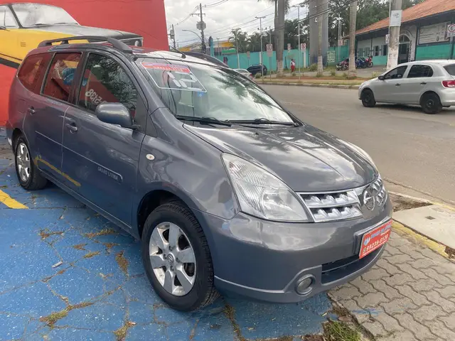 Carro Nissan Grand Livina 2012 SL 1.8 16V (flex) (aut)