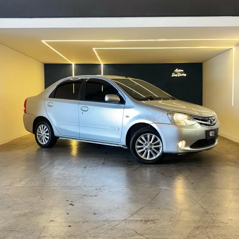 Toyota Etios XLS 1.5 (Flex)