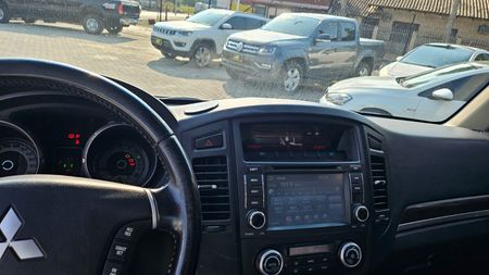 Pajero Full 3.2 DI-D 5D HPE 4WD