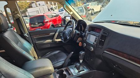 Pajero Full 3.2 DI-D 5D HPE 4WD