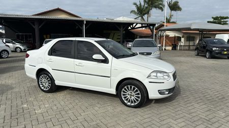 Siena Essence 1.6 16V Dualogic (Flex)