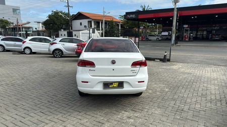 Siena Essence 1.6 16V Dualogic (Flex)