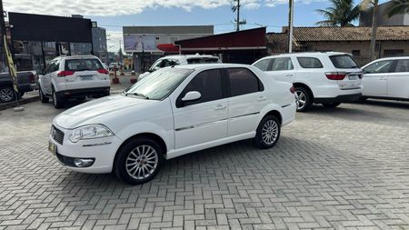 Siena Essence 1.6 16V Dualogic (Flex)