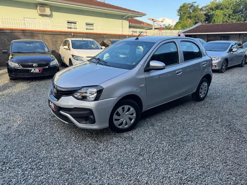 Toyota Etios X 1.3 (Flex)