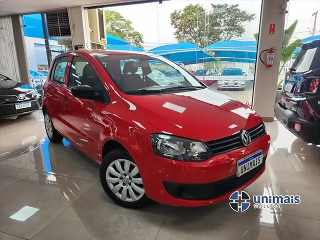 Carro Volkswagen Fox 2014 1.0 TEC (Flex) 4p