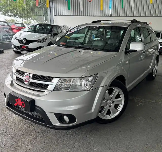 Carro Fiat Freemont 2014 2.4 16V Emotion (Aut)