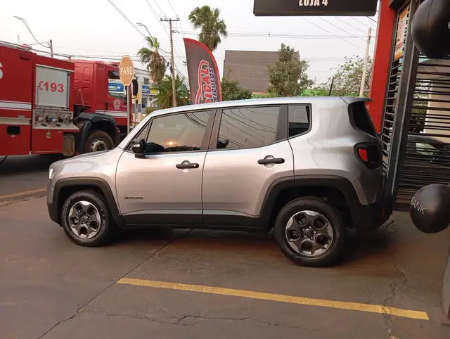 Carro Jeep Renegade 2020 1.8 4x2 (Aut) (Flex) (PCD)
