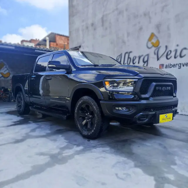 Carro RAM 1500 2021 Rebel V8 5.7 gasolina (Aut) Level I