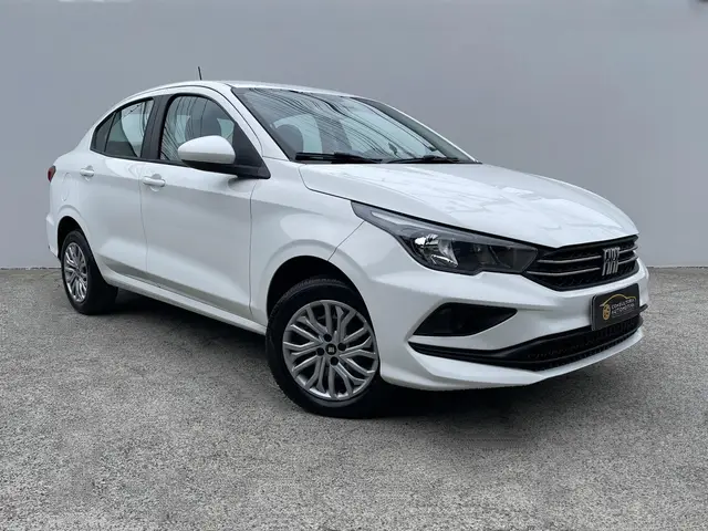Carro Fiat Cronos 2023 Drive 1.3 (Flex) AT