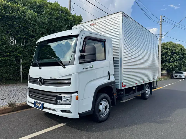 Carro Volkswagen Express 2022 DRC 4X2 2p (diesel) (E5)