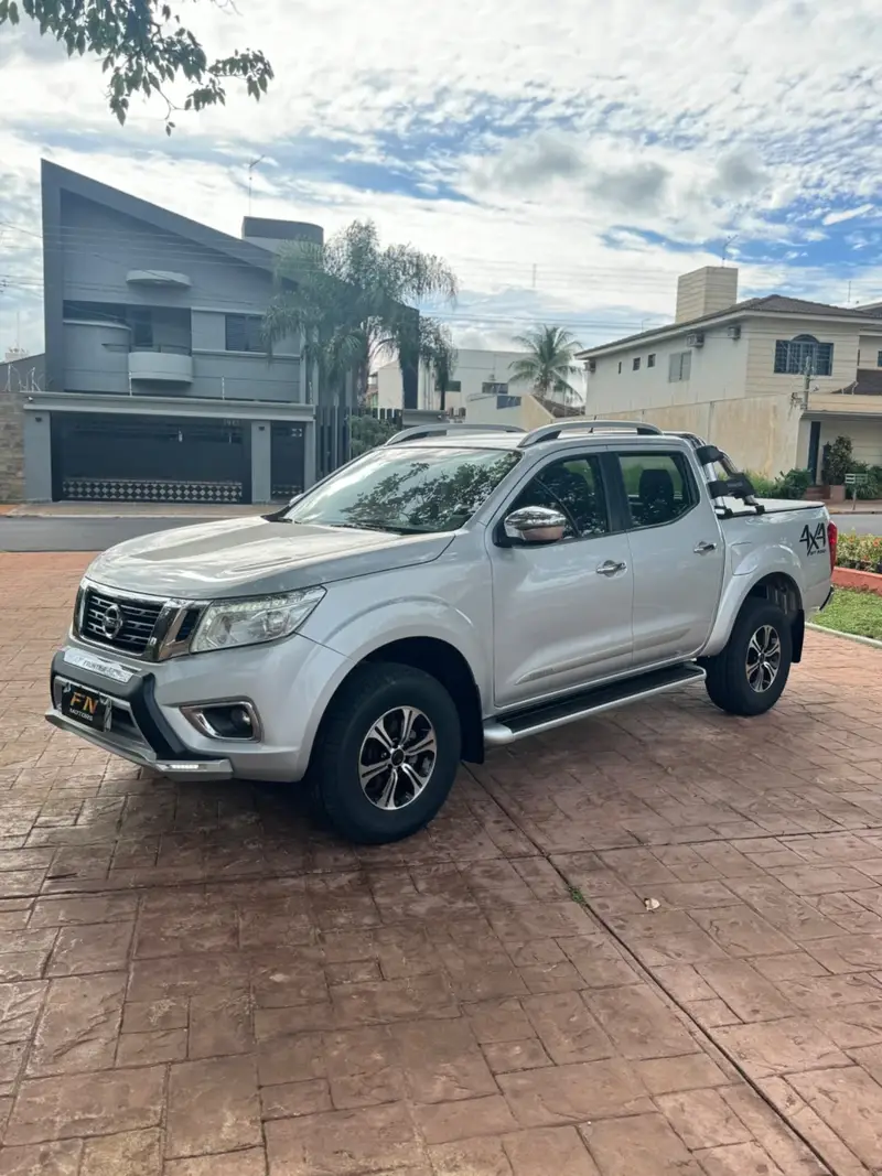 Nissan Frontier 2.3 TD CD LE 4x4 (Aut)